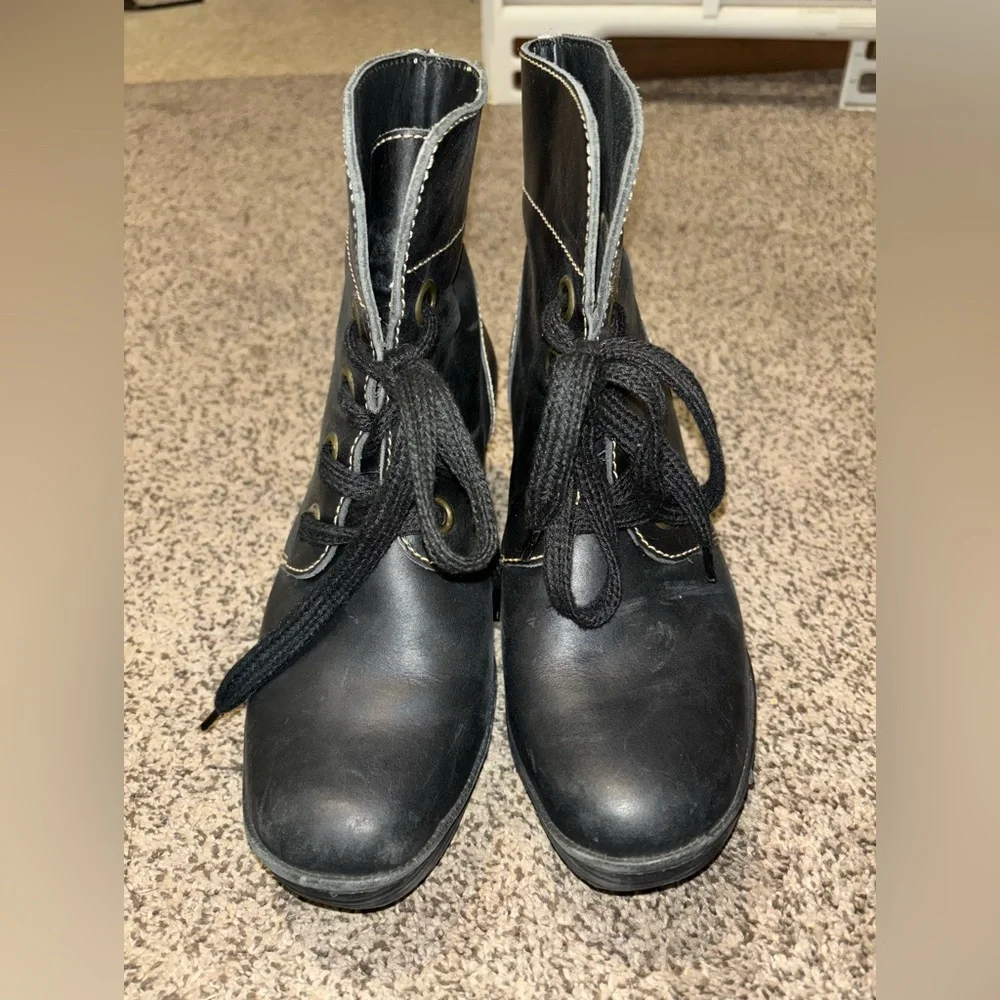 Fly London Ankle Wedge Boots Lace Up black Leather